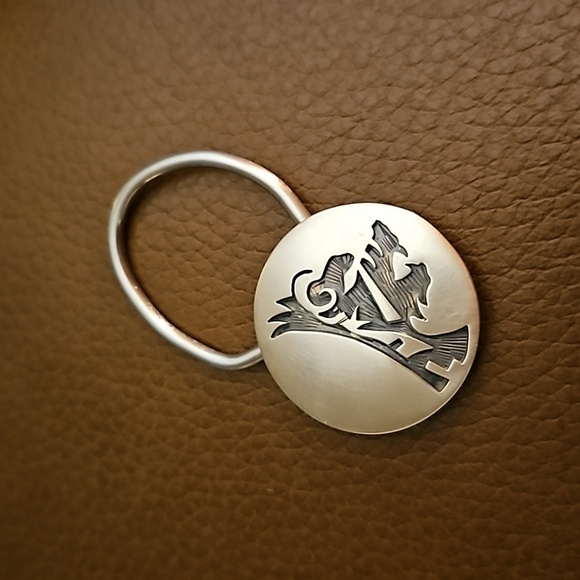 VTG BENNETT CW Sterling Silver Navajo Design Keyring Clip - Picture 2 of 7
